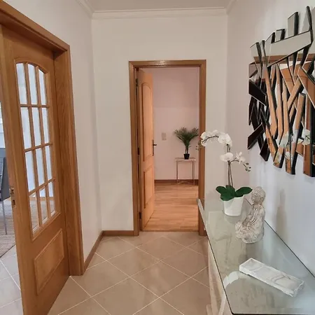 Apartment Spacious & With Rare Parking Albufeira