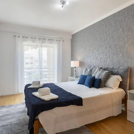 Appartamento Spacious & With Rare Parking Albufeira