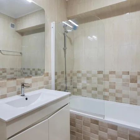 Appartamento Spacious & With Rare Parking *
