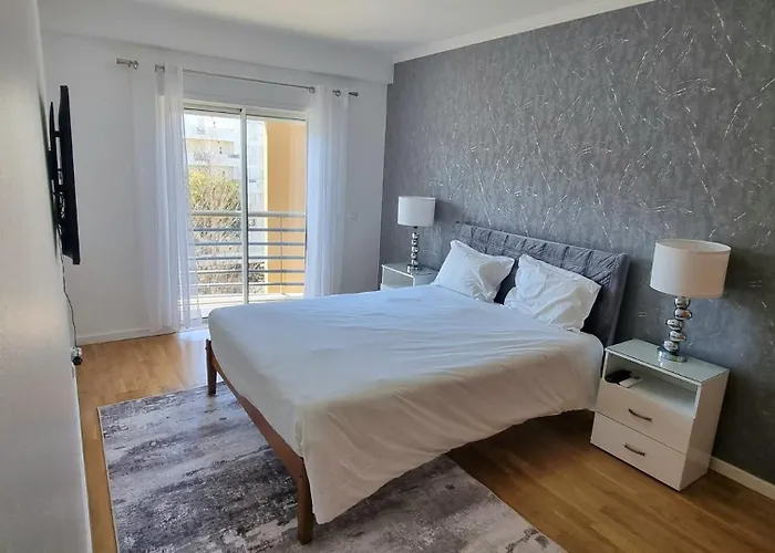 Spacious & With Rare Parking Apartment