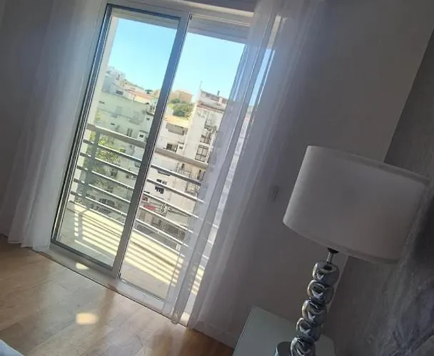 Spacious & With Rare Parking