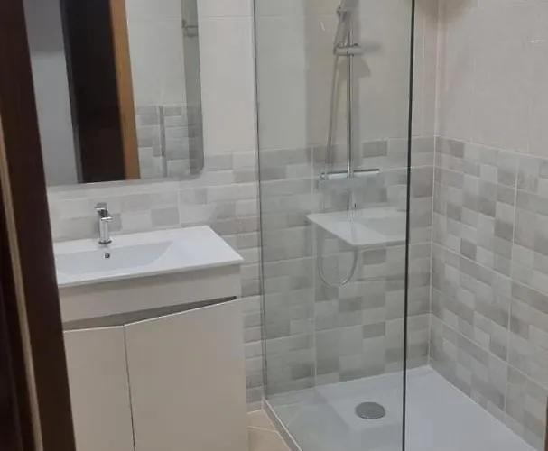 Spacious & With Rare Parking Albufeira