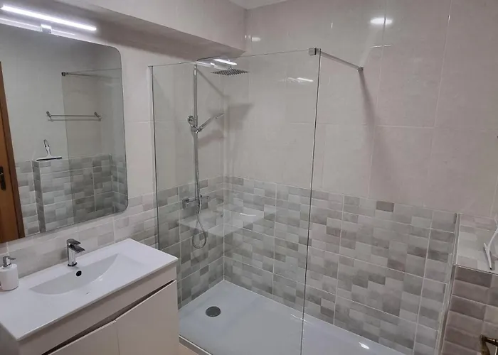 Spacious & With Rare Parking *