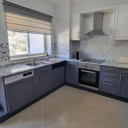 Apartment Spacious & With Rare Parking Albufeira